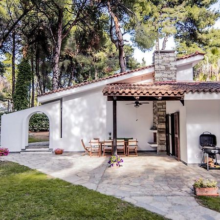 Beautiful Holiday Villa In Sani Sani  Exterior photo